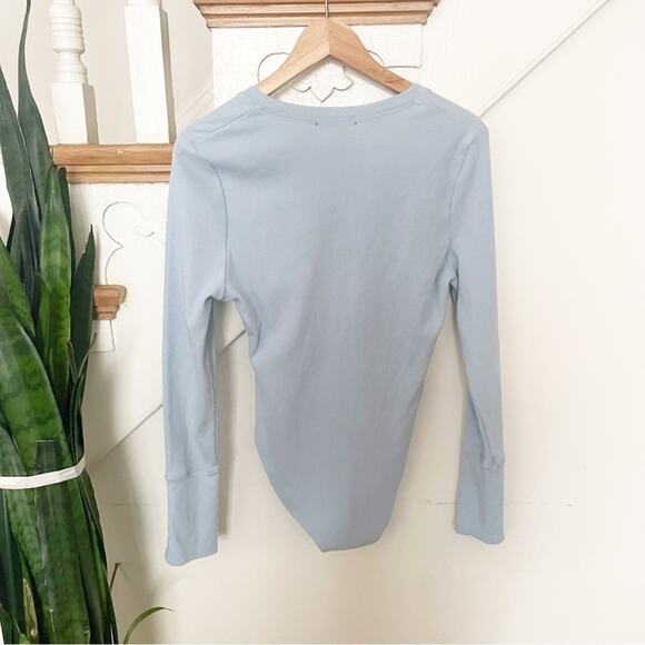 7 For All Mankind Light Blue Long Sleeve V-Neck Women's Bodysuit Size M - Picture 7 of 8